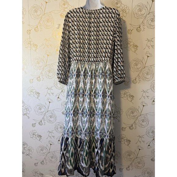 Chico's Ikat Clip Dot Maxi Dress Size 6 Tiered Resortwear Geo 077 - Picture 6 of 7